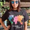 t-shirt-die-welt-ist-bunt-model